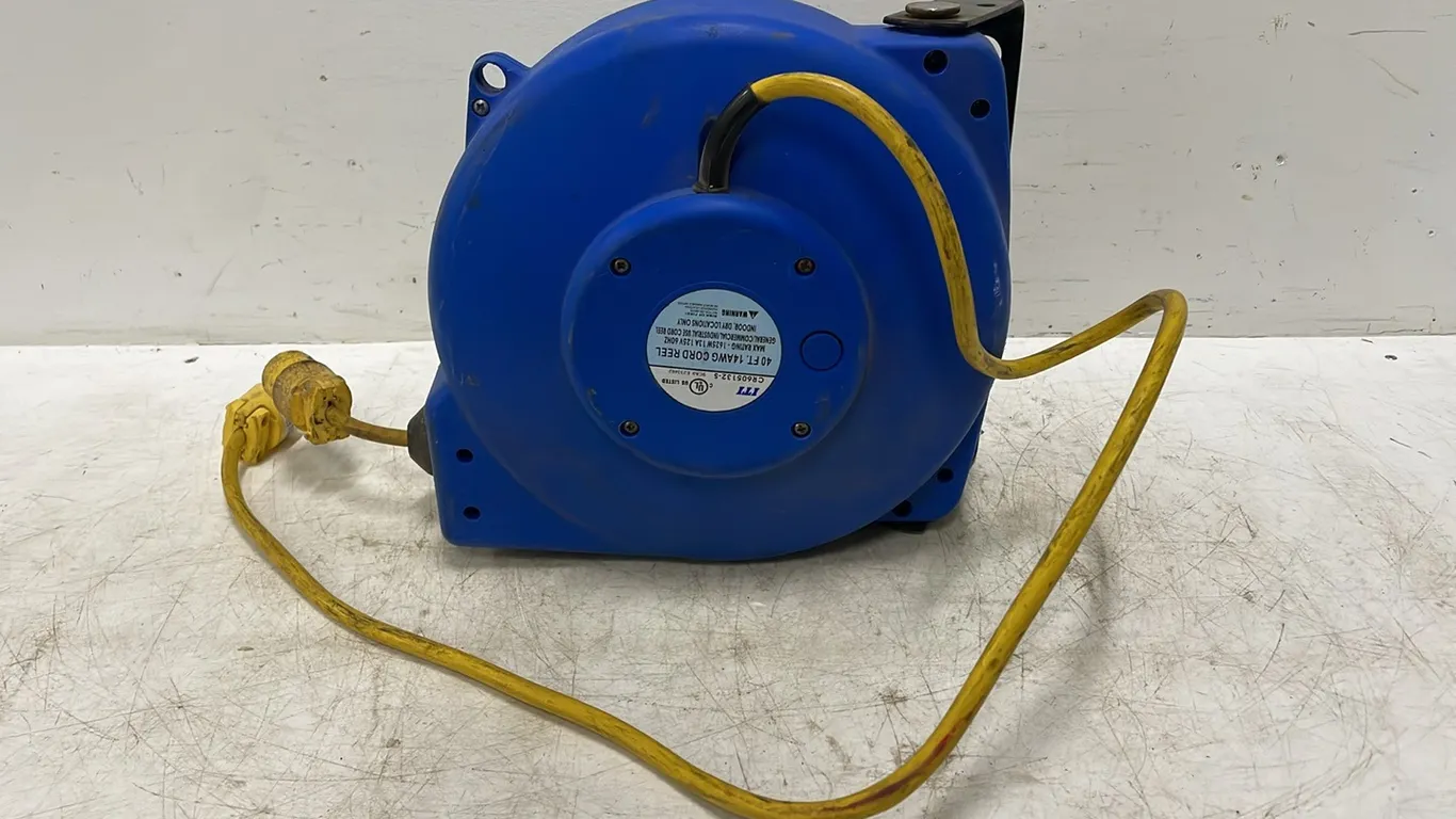 40 Ft Retractable Extension Cord, Item #16 (P3-R2T3-S2183)