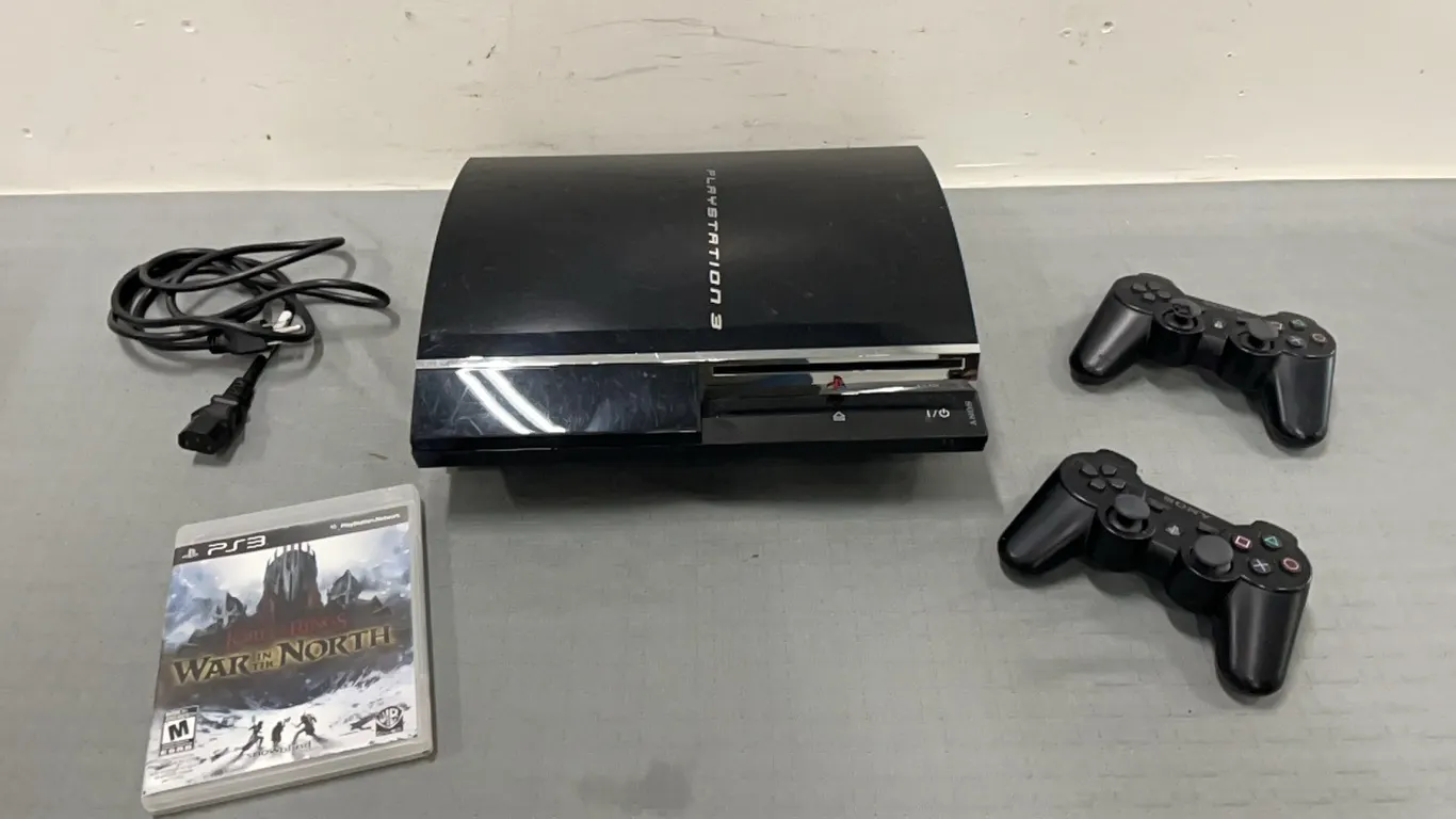 PS3 Game Console, 2 Controllers and War of the Ring (P3-EWS3-S49)
