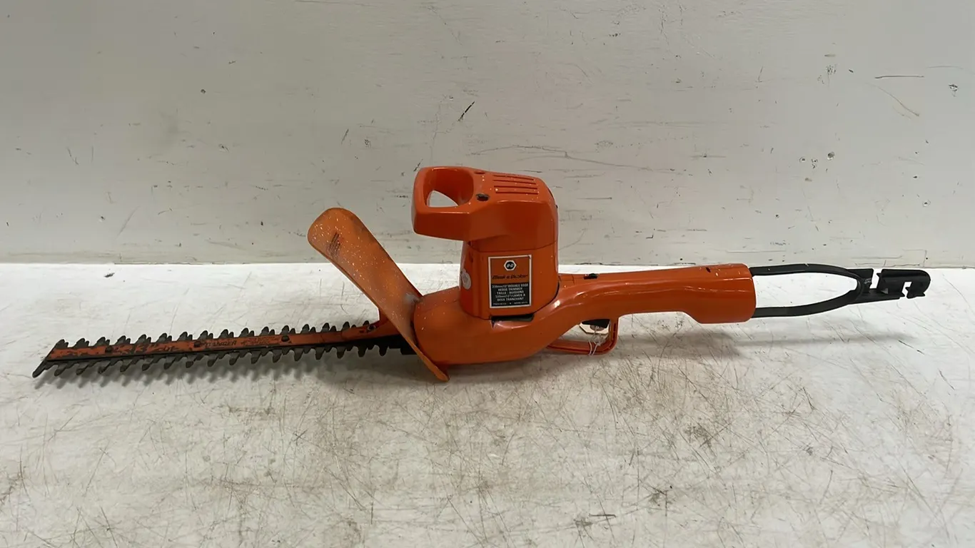 Black & Decker Hedge Trimmer (P3-R2T7-S303)