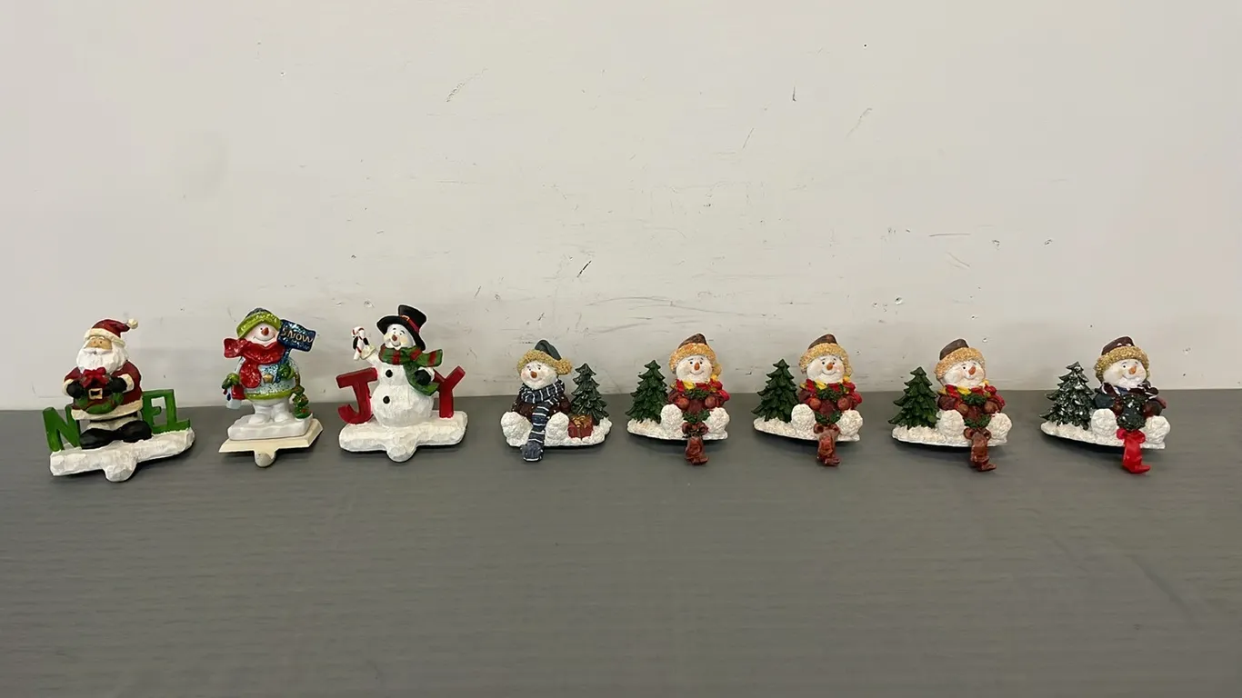 8 Christmas Stocking Holders, Item #18 (P3-EWS2-S1074)