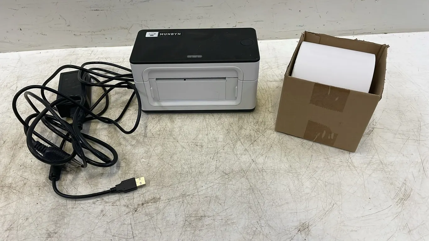 Thermal Shipping Label Printer, Comes with Roll of Shipping Labels (P3-R2T8-S732)