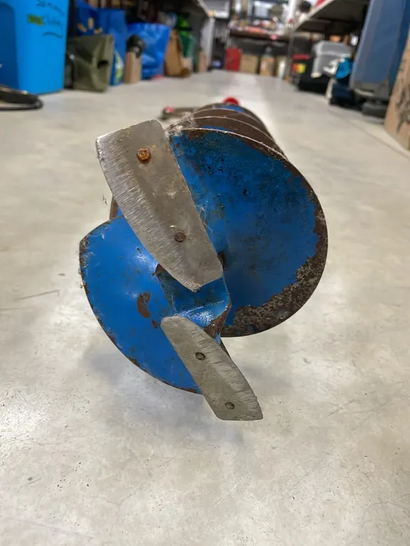 Ice Fishing Auger (P3-R3T1-S1248)