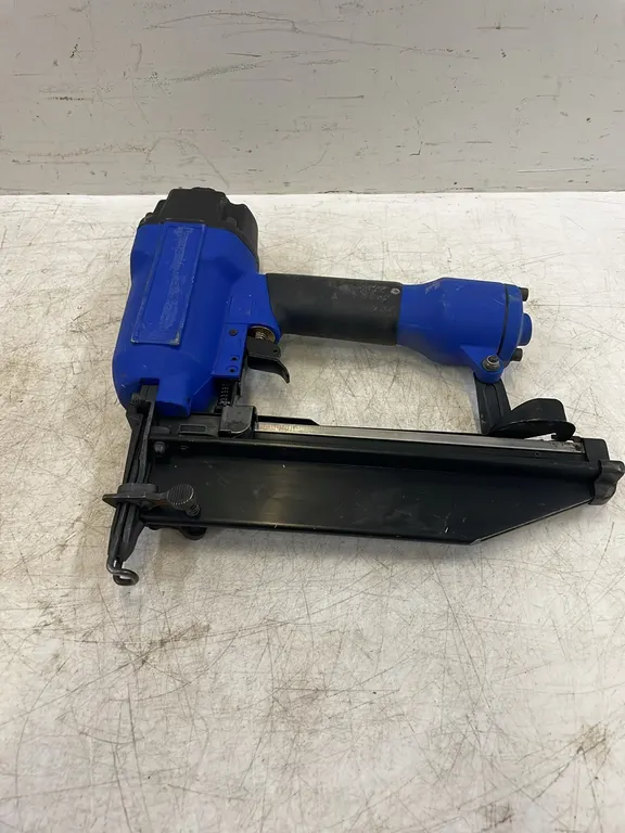 16 Gauge 2 1/2" Nail Gun (P3-R3T2-S2326)