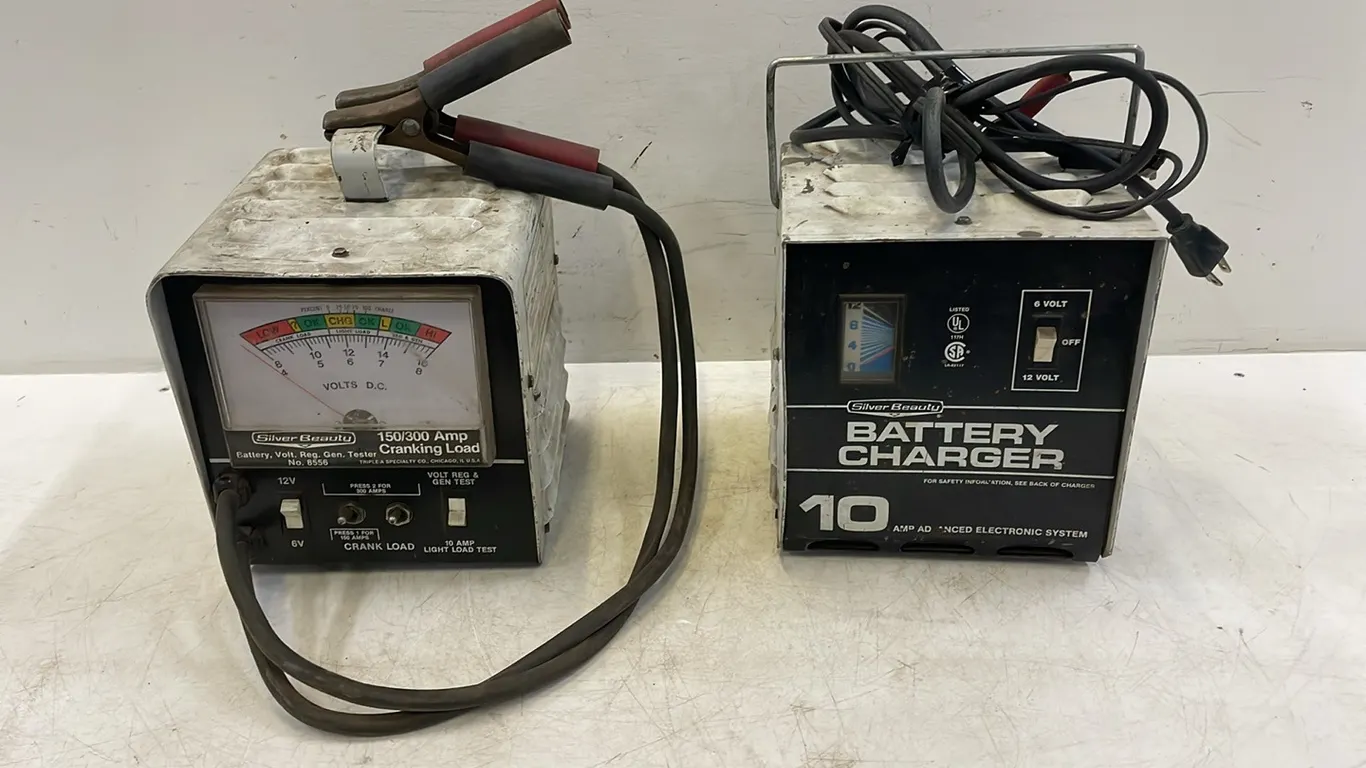 10 Amp Battery Charger and 150/300 Amp Load Tester (P3-R3T3-S2269)