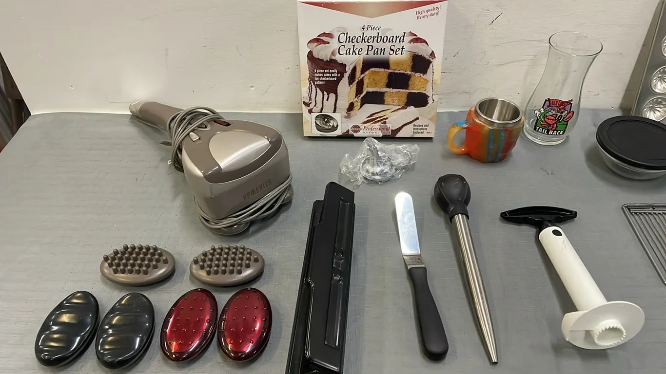 Homedics Massager and More As Per Pictures. (P3-R3T9-S1095)