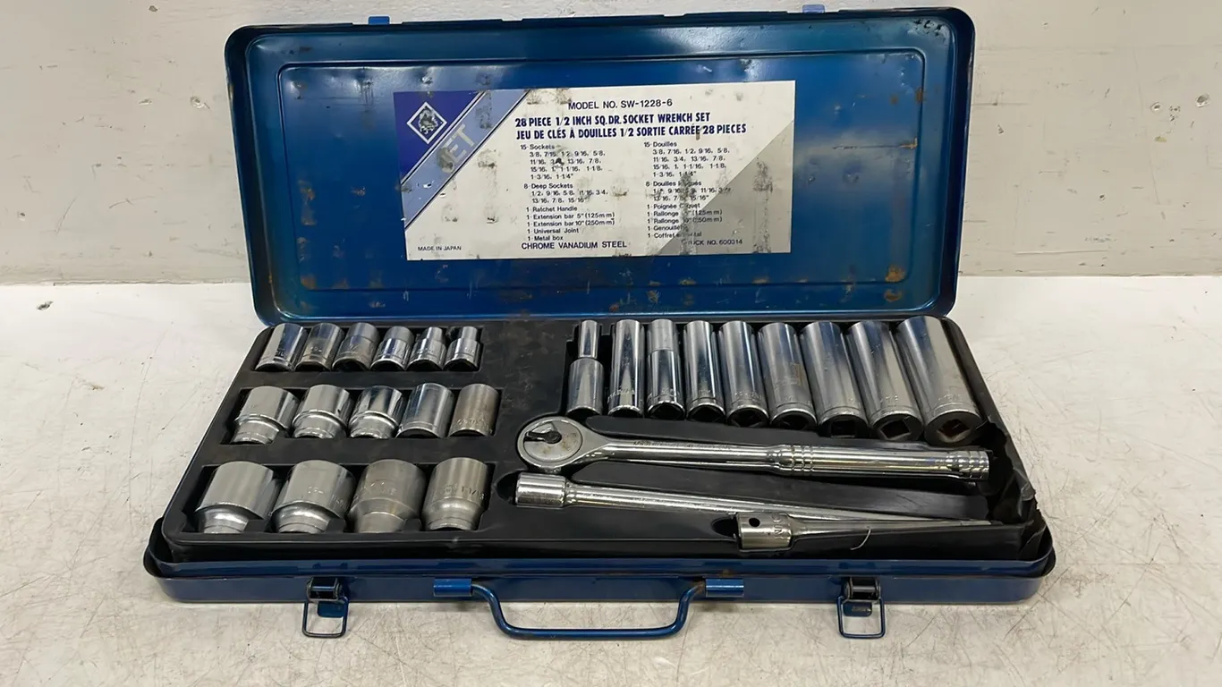 1/2" Drive Socket Set, To 1 1/4", Marked #30 (P3-R3T8-S39)