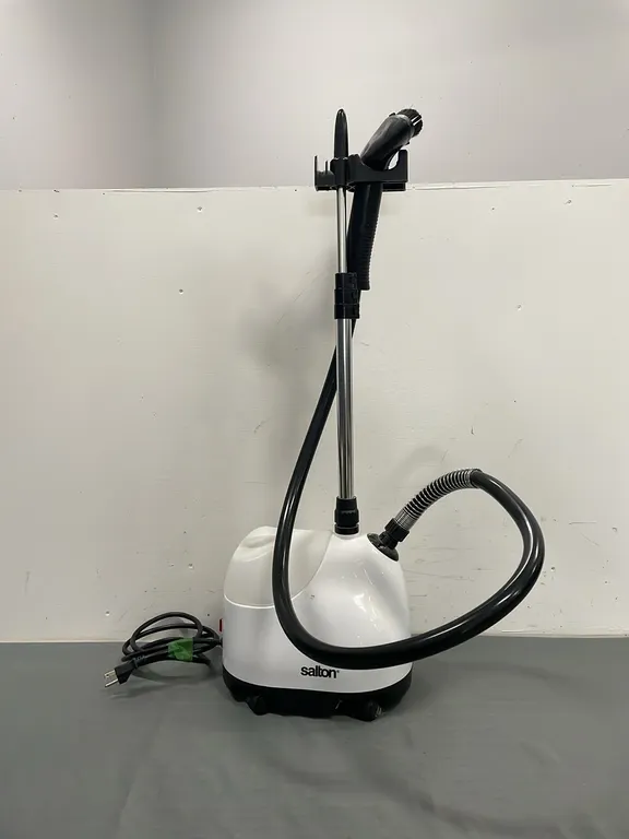 Salton Clothes Steamer, Seller States That It Was Used Only Once (P4-NWFL-S2261)