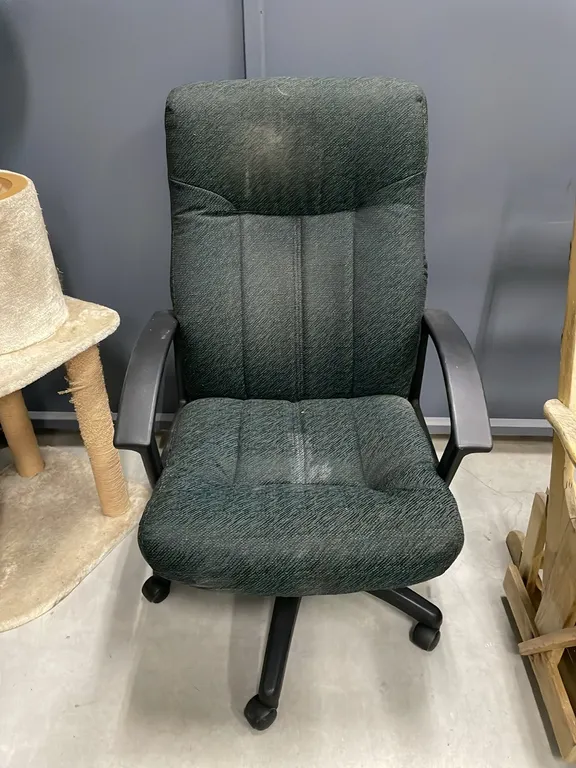 Office Chair (P4-EWFL-S1999)