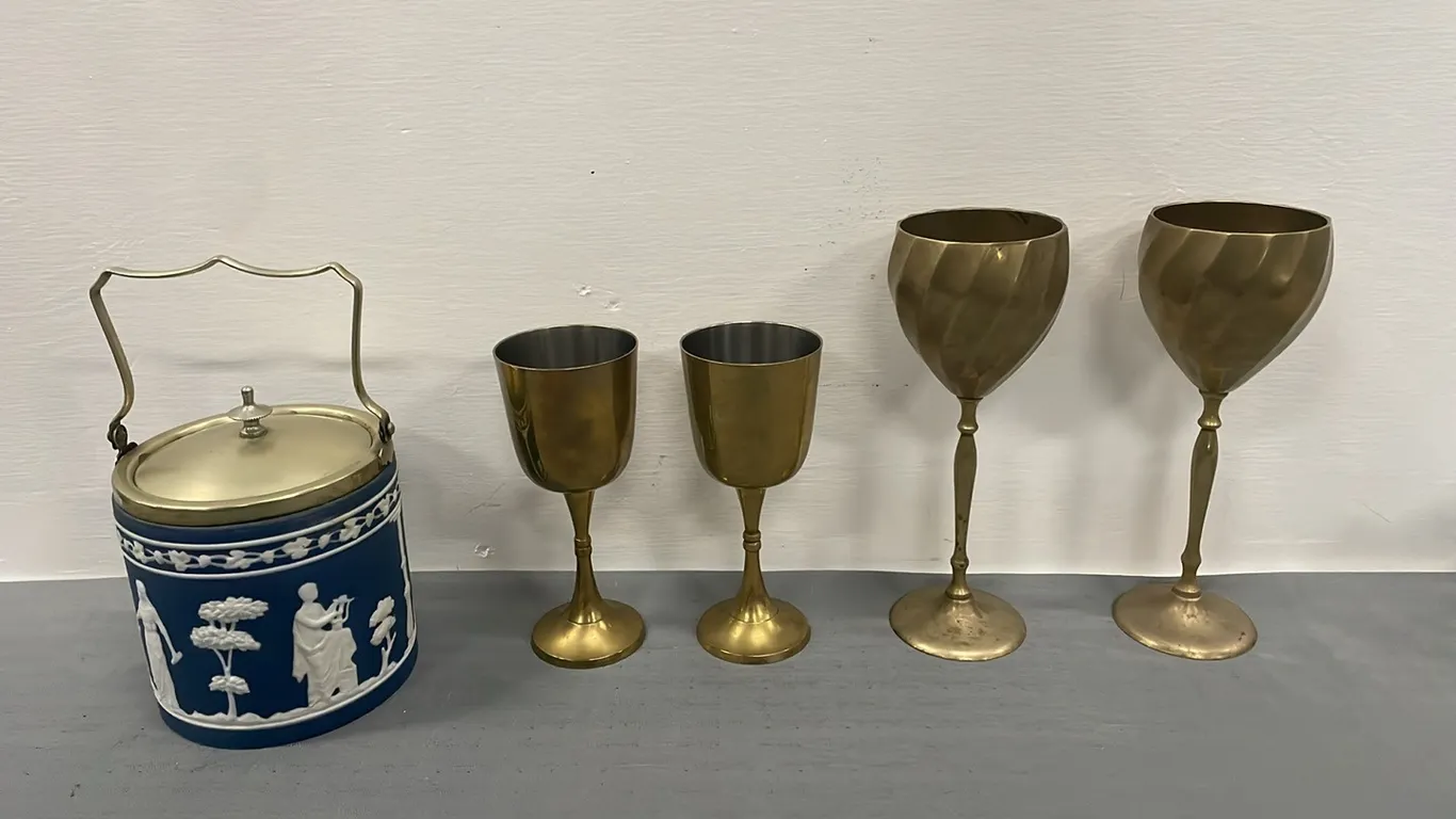 Brass Set and More As Per Pictures, Item #32 (P4-SWS7-S2286)