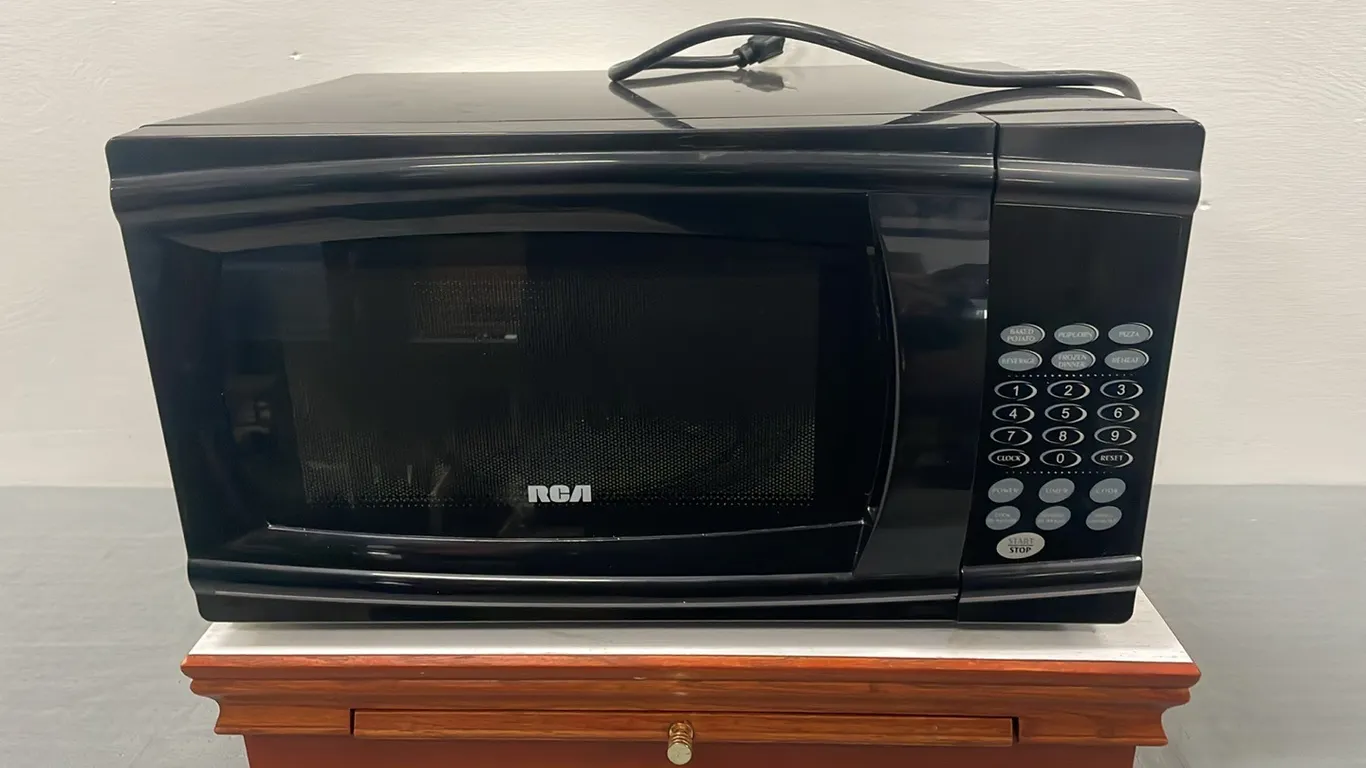 RCA Microwave with Pedestal Base & Pullout Drawer, Working As Per Seller, Item #14 (P4-SWS6-S483)