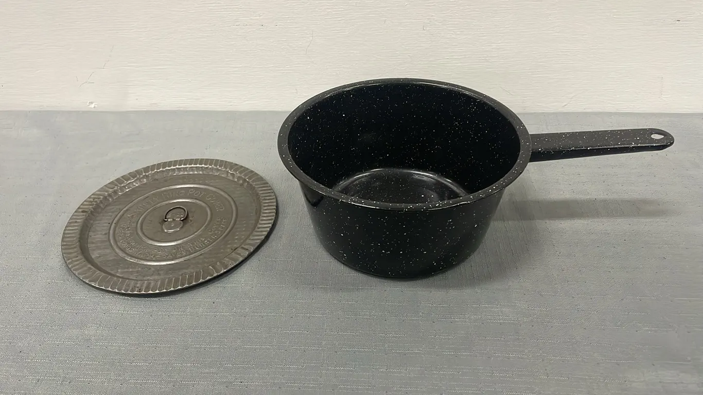 Black Enamel Sauce Pan and Safety Ring Pot Cover, Item #24 (P4-SWS6-S1557)