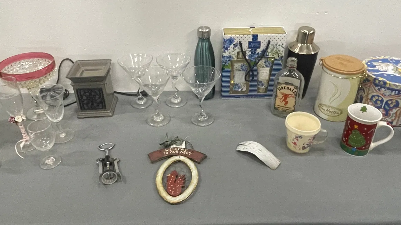 Box of Tins, Scentsy Warmer, Wine Glasses and More As Per Pictures (P4-SWS7-S2116)