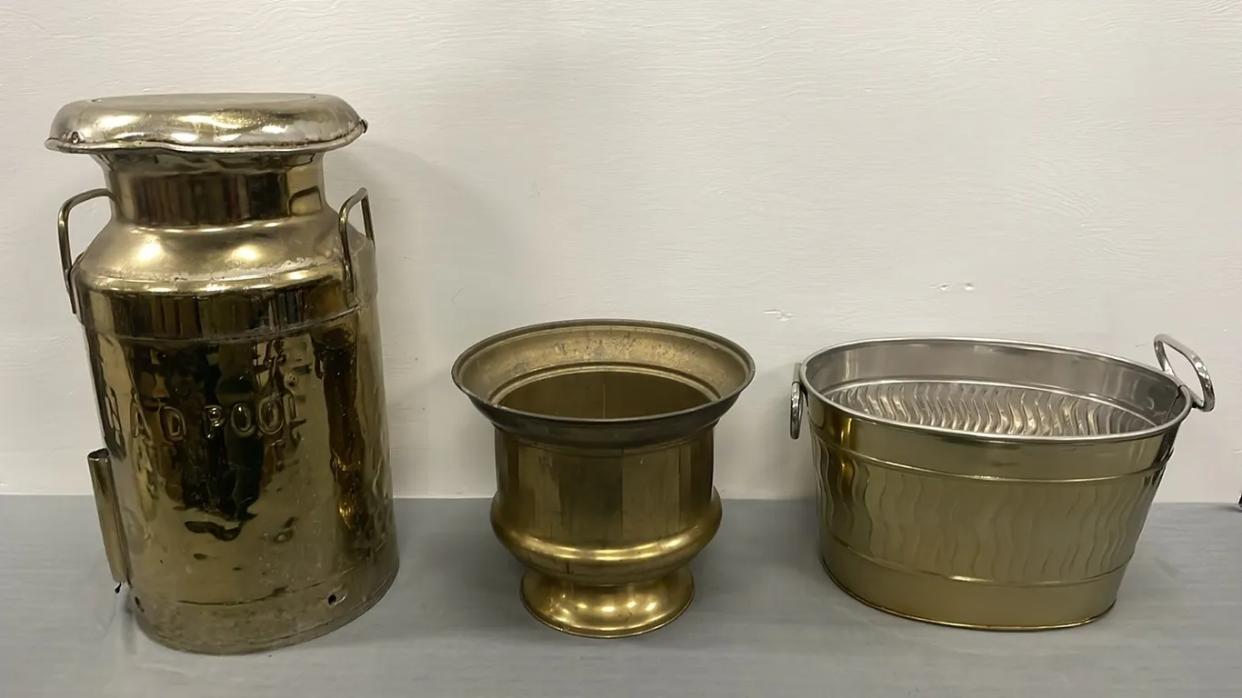 Brass Cream Can, Oval Tub and Plant Pot, Item #16 (P4-CRS9-S1028)