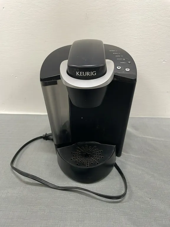 Keurig Coffee Maker, Item #1A (P4-CRS11-S2212)
