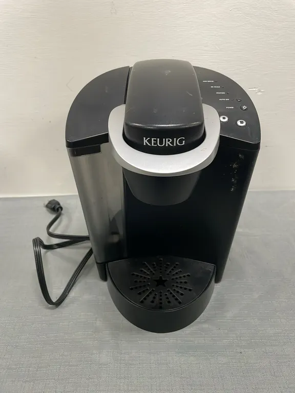 Keurig Coffee Maker, Item #1B (P4-CRS11-S2212)
