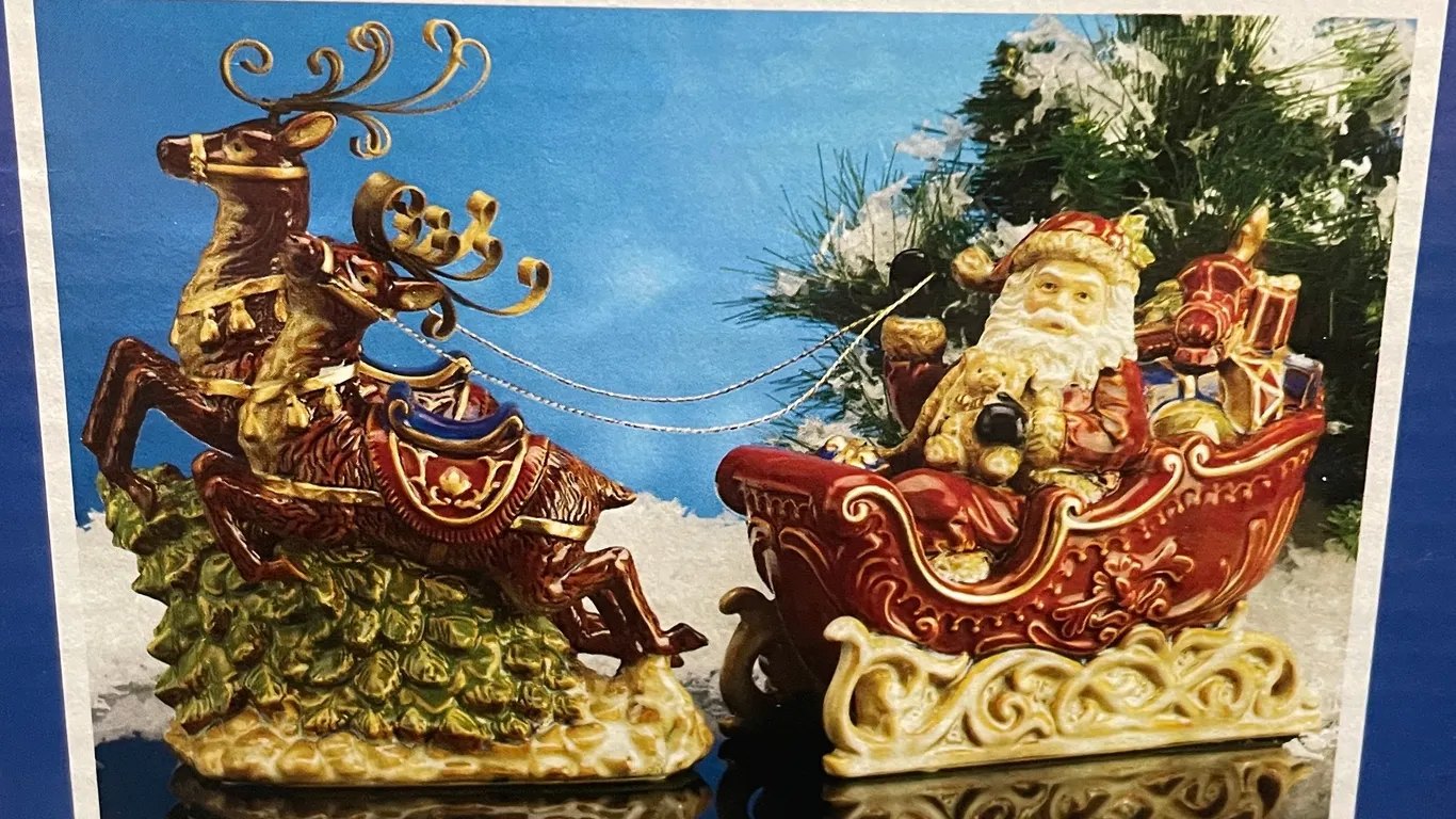 2 Pc Santa & Sleigh Set (P4-CRS12-S1291)