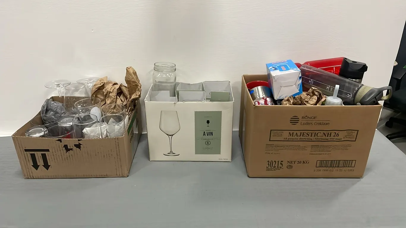 Misc Cups As Per Pictures, Item #33 (P4-NWS14-S2300)
