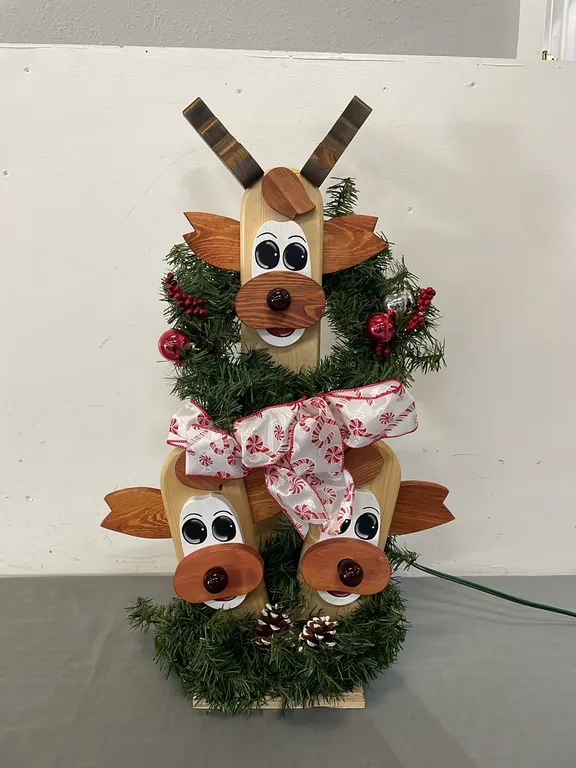 Indoor Reindeer Christmas Decoration (P4-CRS11-S2323)