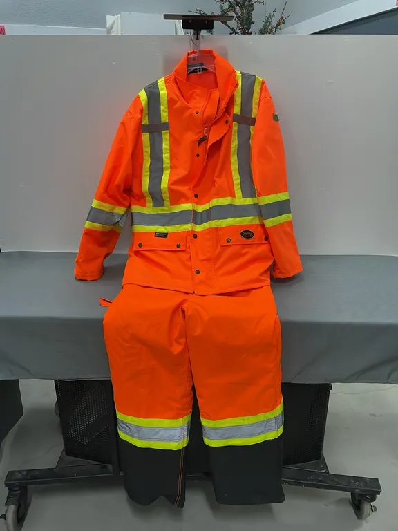 Pioneer Reflective Jacket, Size M and Snow Pants, Size S, Both New As Per Seller (P4-RACK-S2042)