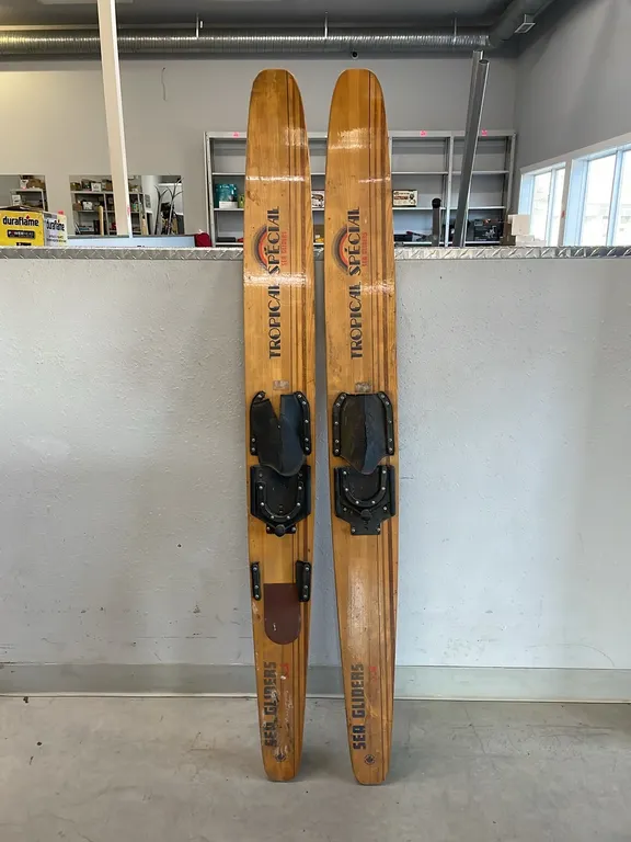 Set of Water Skis (P5-SCB-S1248)