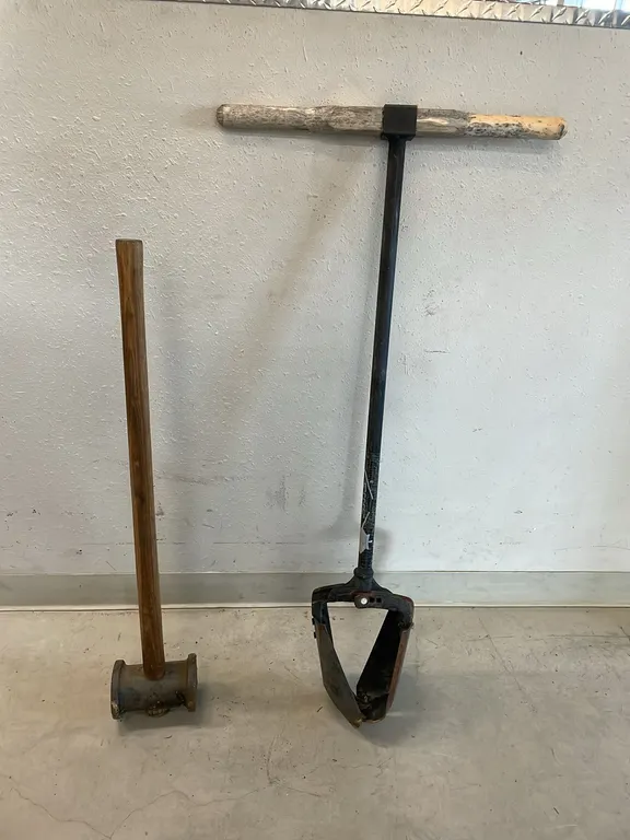 Manual Post Hole Auger and Post Maul (P5-SCC-S2269)