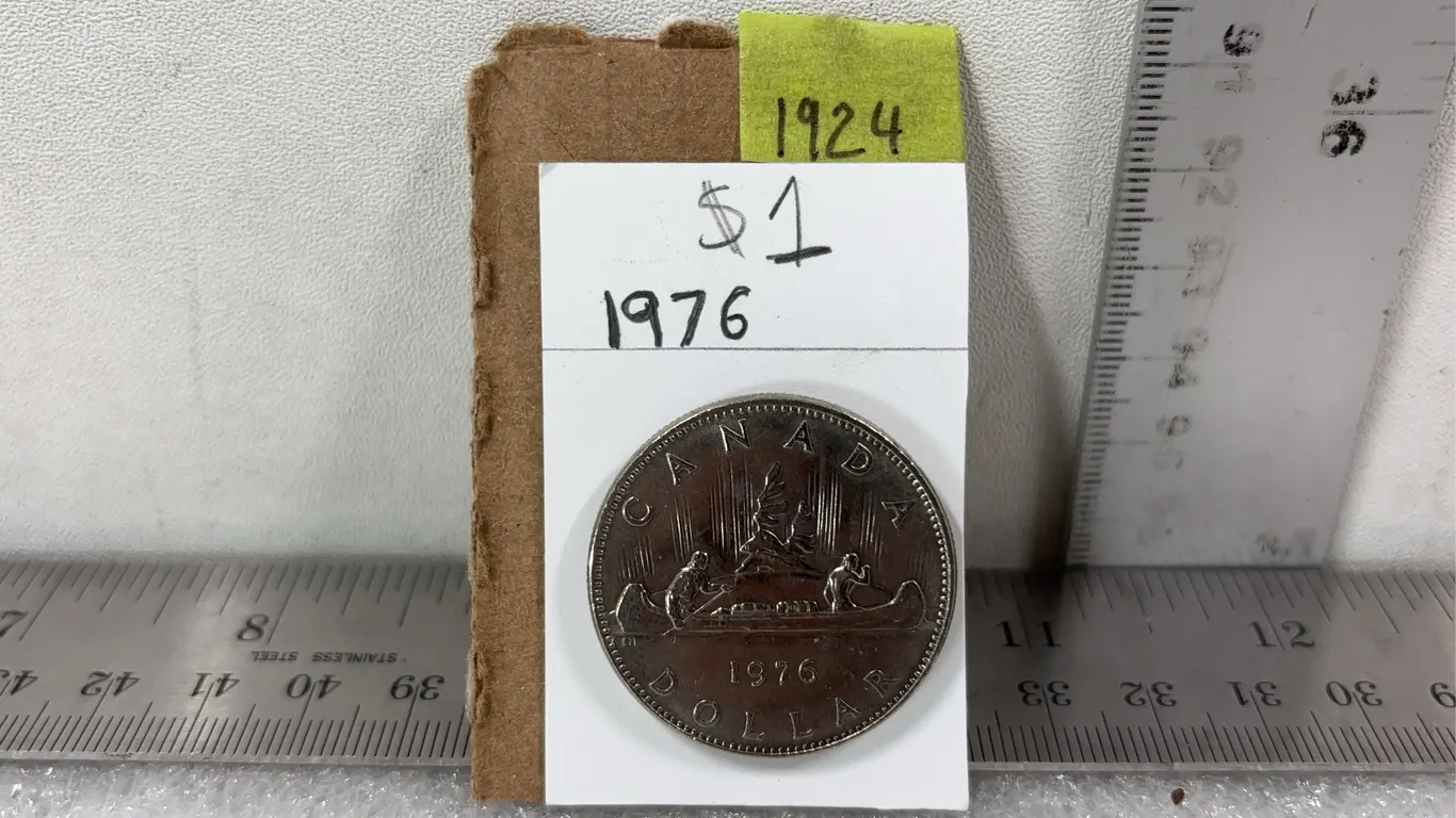 1976 Canadian $1 Silver Coin *Unreserved*