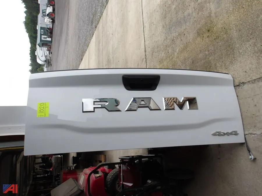 Dodge Ram 4x4 Tailgate