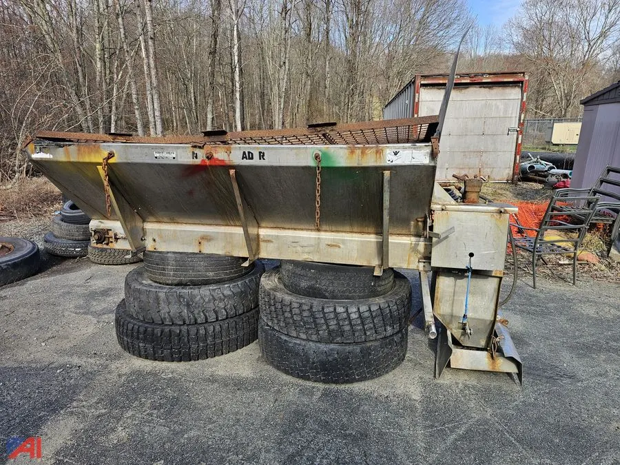 (#4) Monroe Harden Spreader