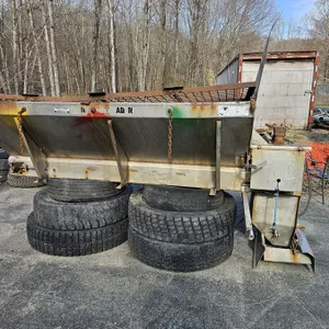 (#4) Monroe Harden Spreader