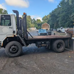 2004 Freightliner FC80 Flatbed Truck