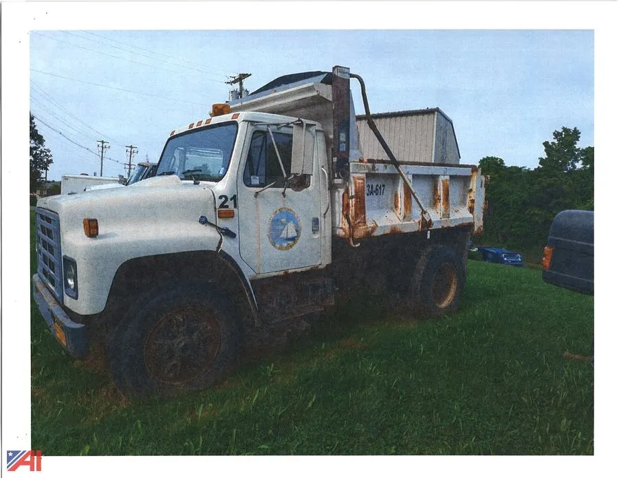 1986 International 1954 Dump Truck