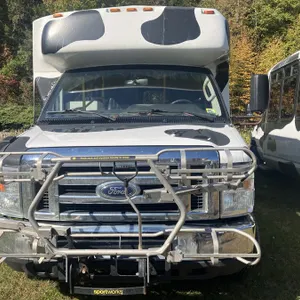 2016 Ford E-450 Bus with Wheel Chair Lift