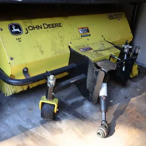 John Deere 52" Broom