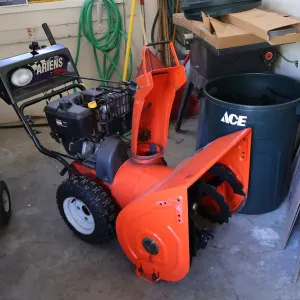 Ariens 1024 Pro Snowblower