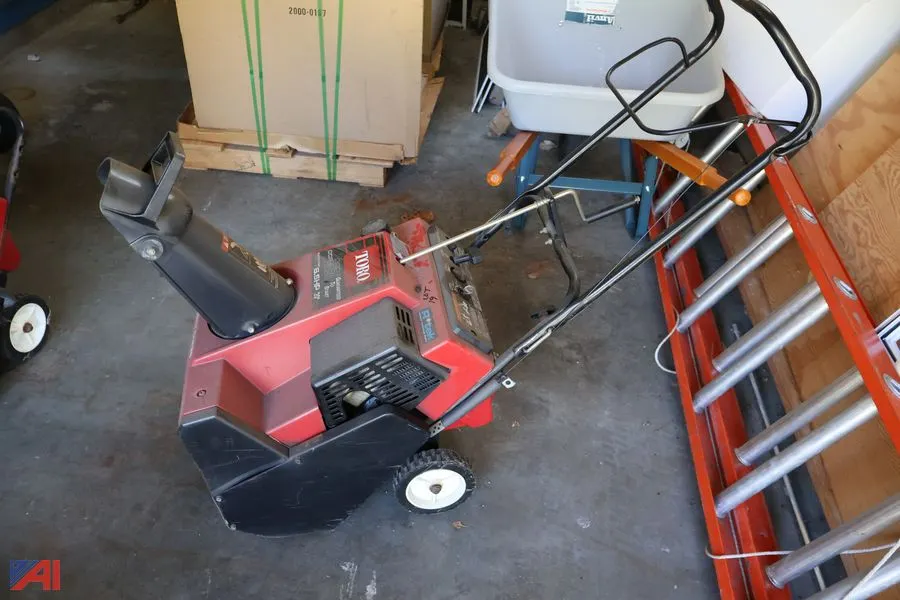 Toro CCR3650 Snowblower