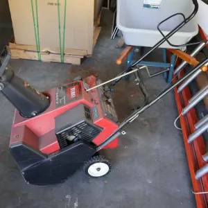 Toro CCR3650 Snowblower