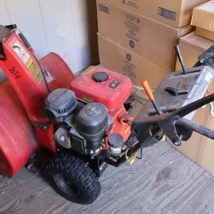 Honda HS828 Snowblower