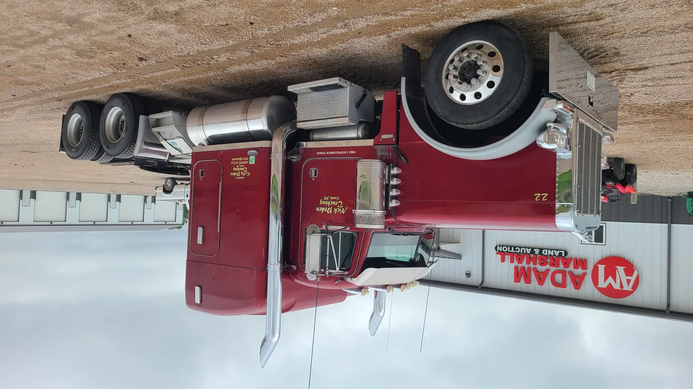 1999 Peterbilt 379 Semi Truck