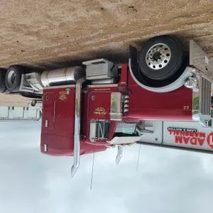 1999  Peterbilt  379  Semi Truck