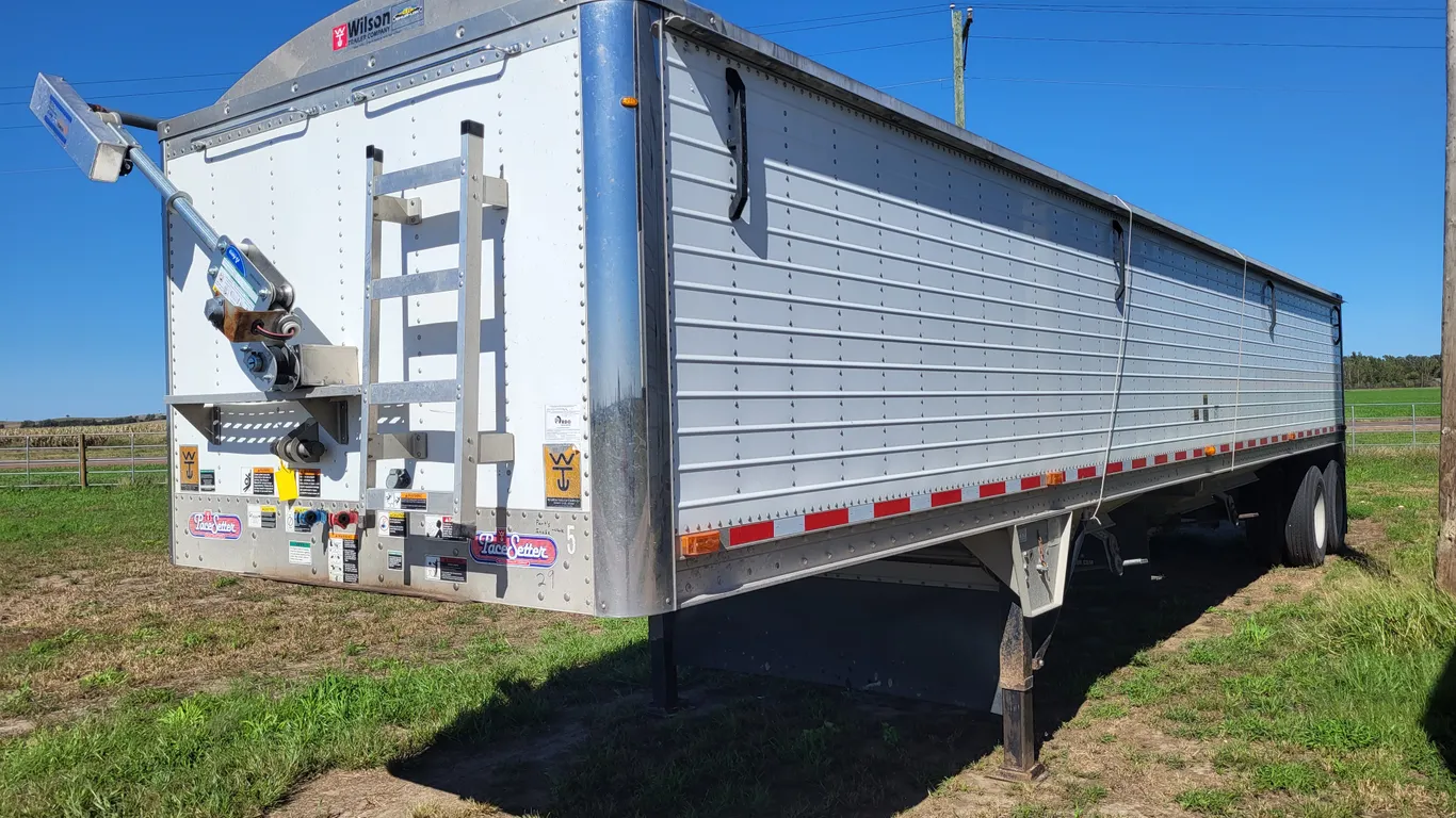 2011 Wilson DWH-500 Grain Hopper - 41FT