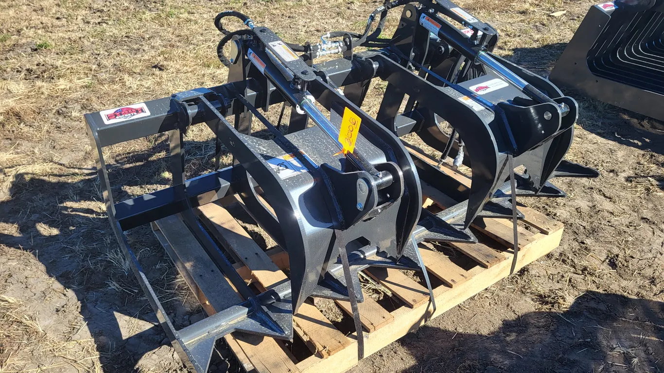 Unused 2026 Stout 66-9 Brush Grapple For Skid Steer