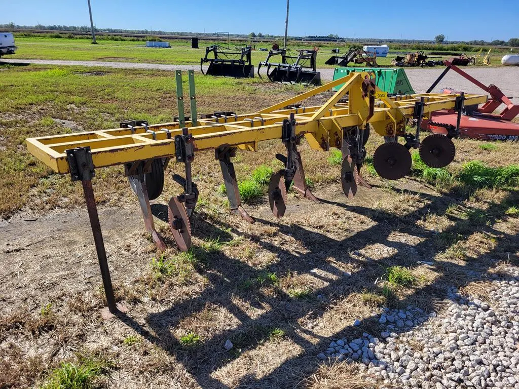 Agri-Products "The Mulcher" 5-Shank 3PT Ripper - 17FT