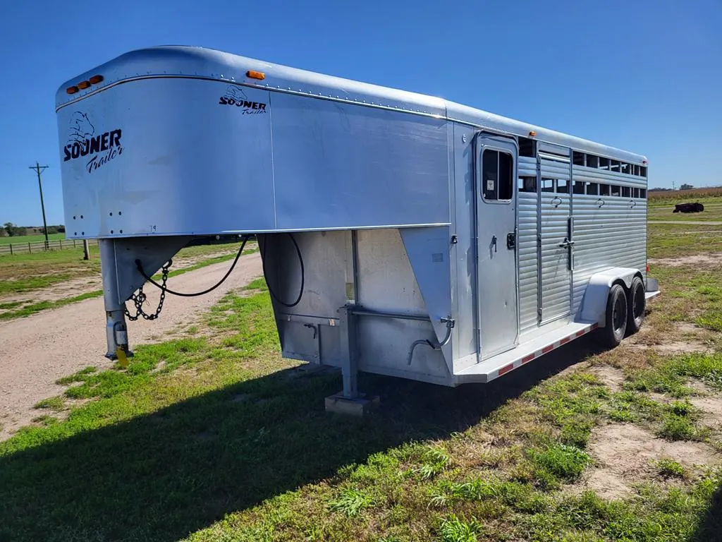 2002 Sooner Aluminum Stock Combo Trailer - 16FT