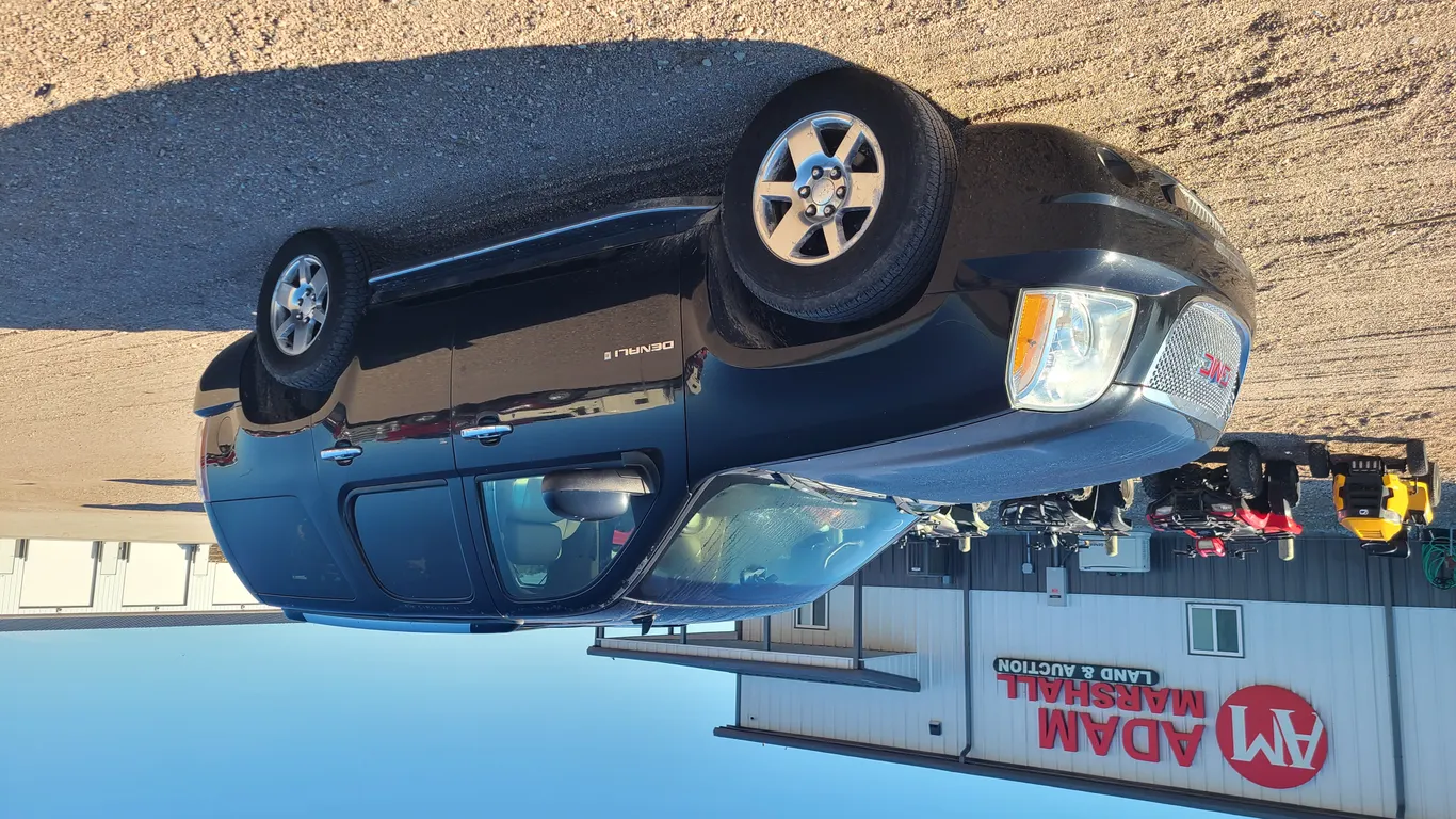 2008 GMC Yukon Denali SUV - Gasoline