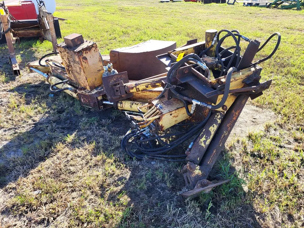 Ford 3PT Backhoe - 28IN