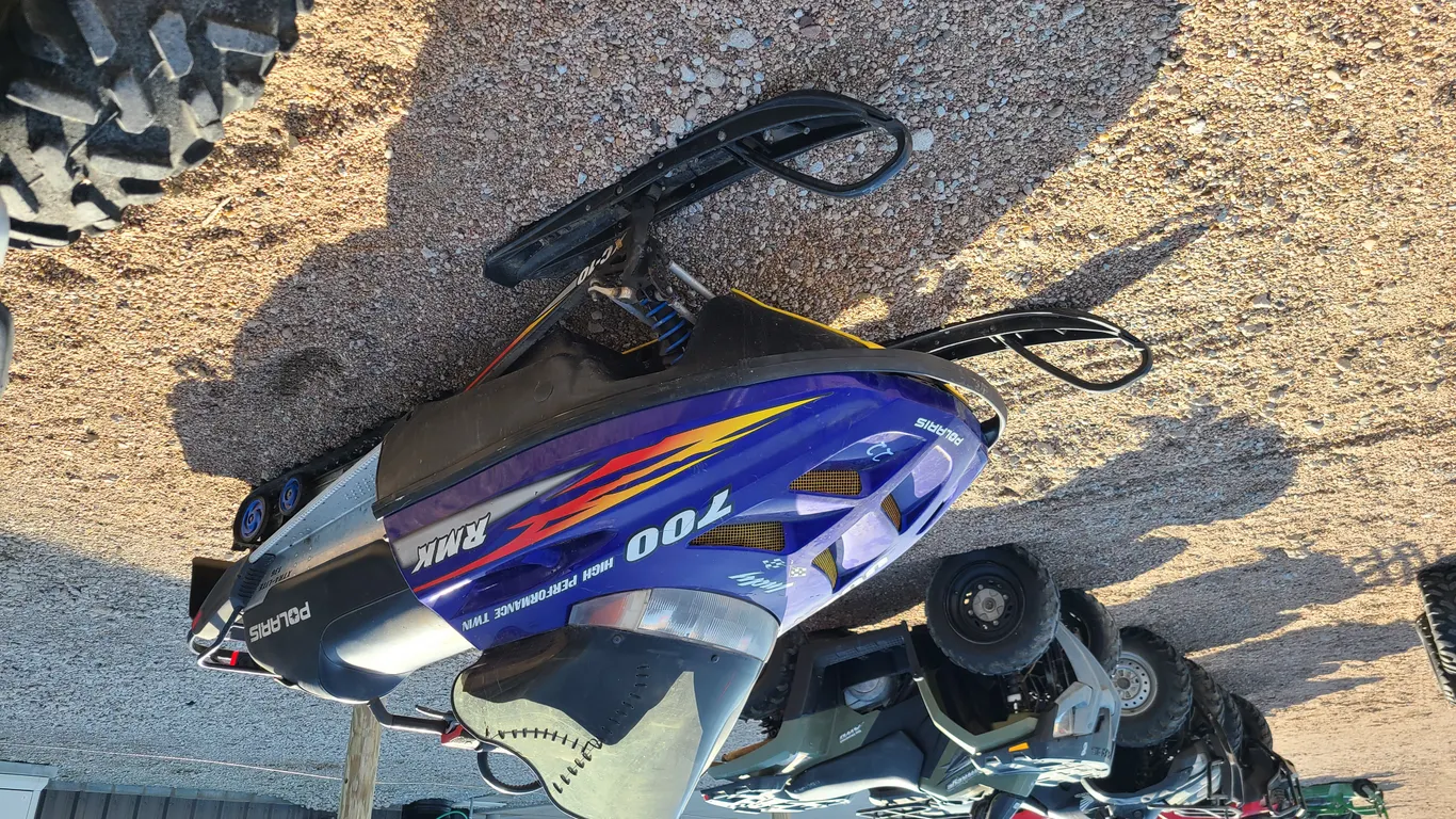 2000 Polaris RMK 700 Snow Mobile