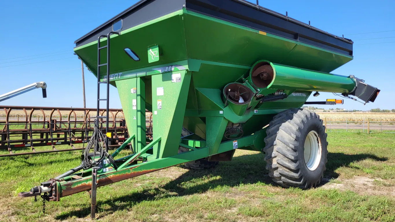 Brent 880 Grain Cart
