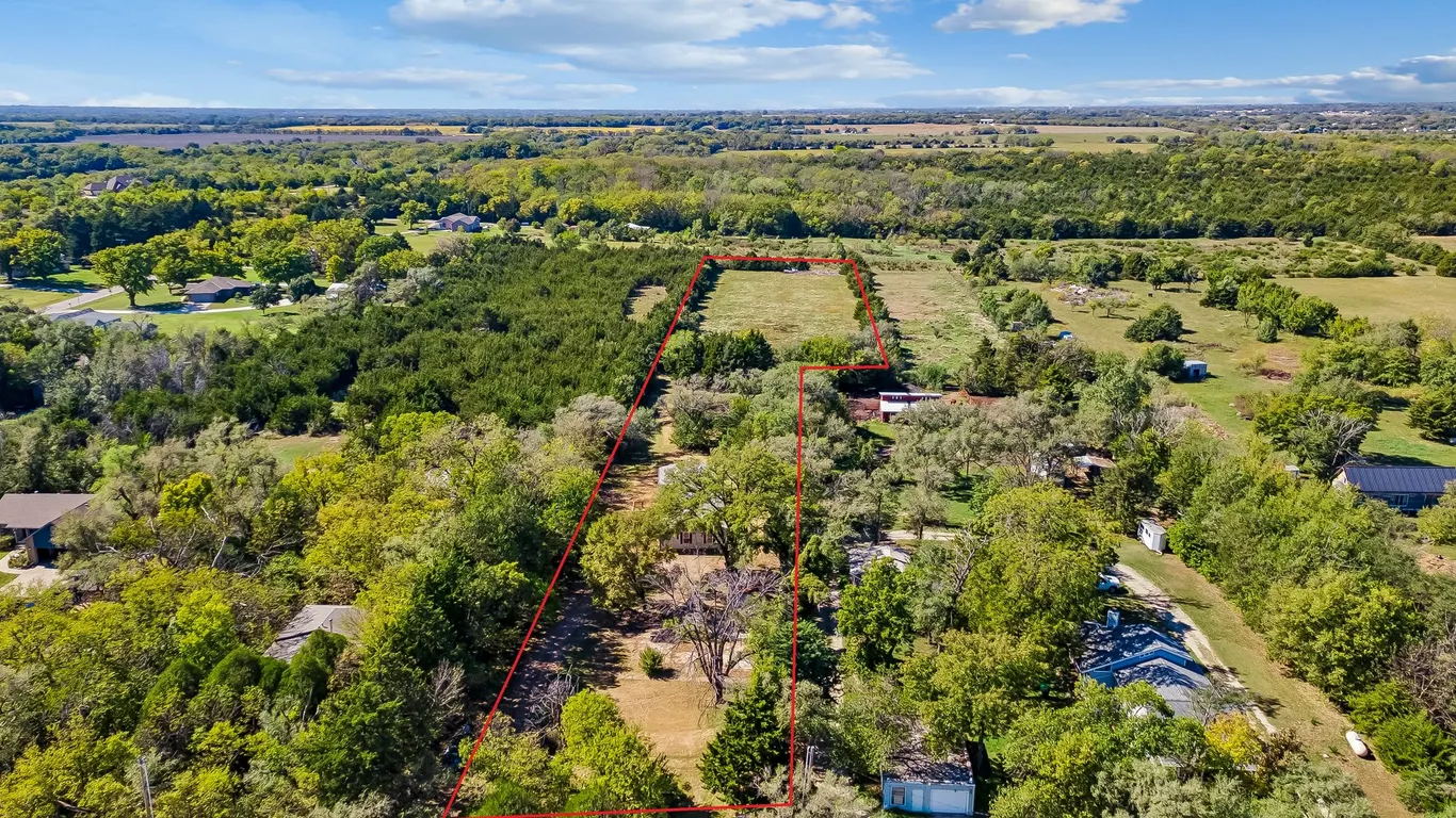10907 SW River Valley Rd - 3 Acres - 4 Bedroom - 2 Bath Home