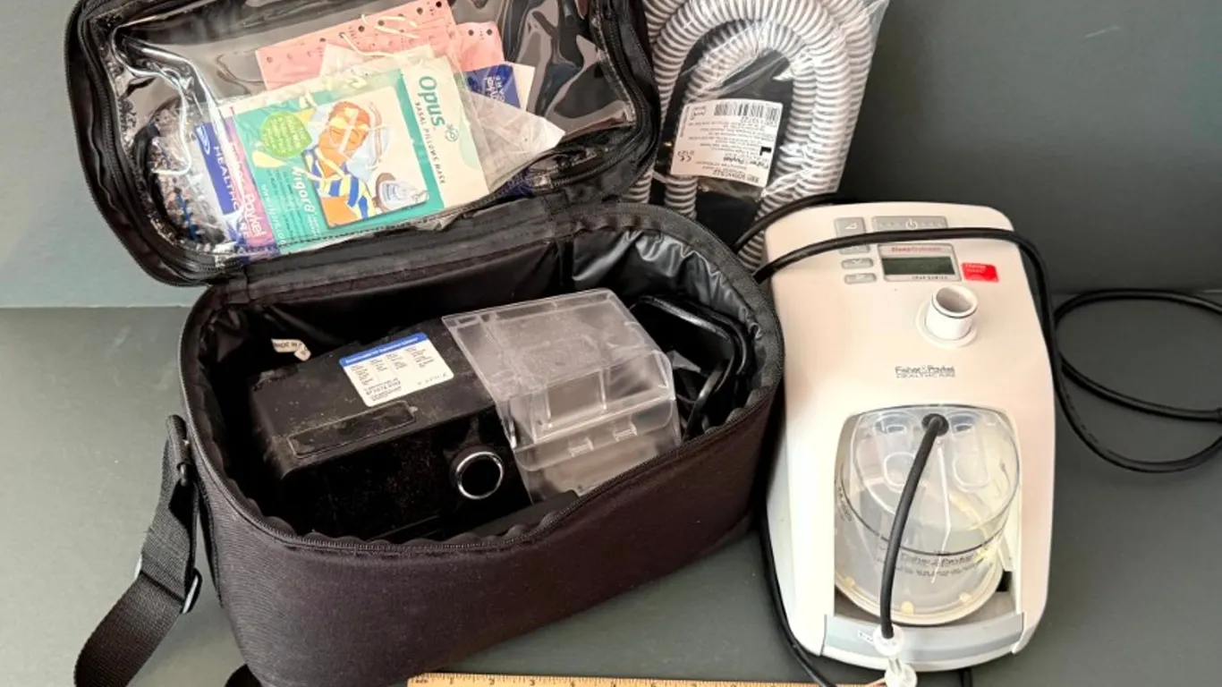 Two CPAP Machines with Accessories, Fisher and Paykel SleepStyle 600 and 3B Luna G3