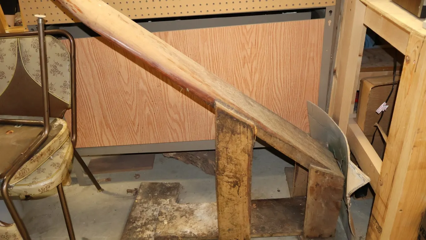 Wooden Angled Pressing Board Stand